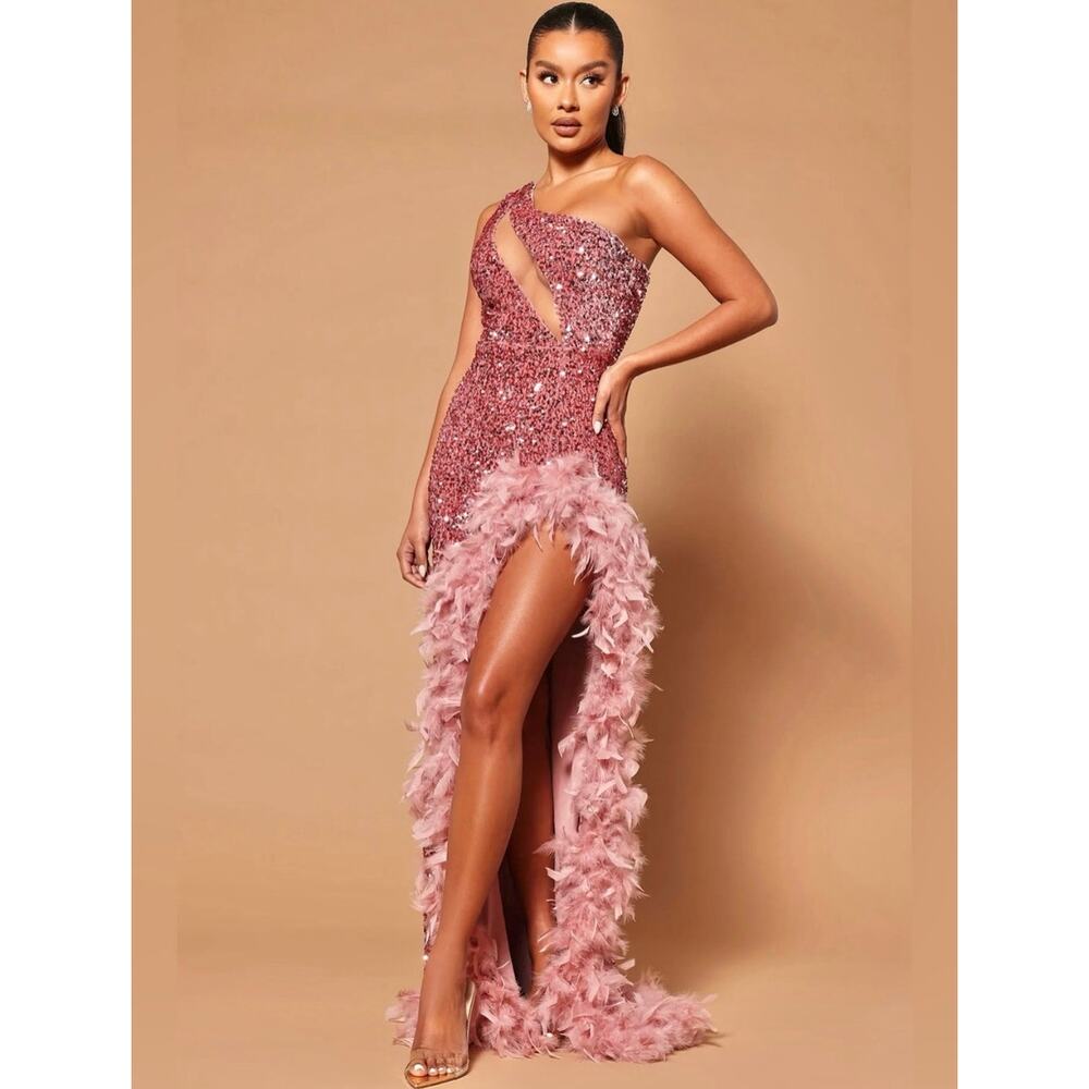 🔥Fashion Nova Sequins Feathers Glam Luxe Red Carpet Gala Prom Pink Dress Size M
